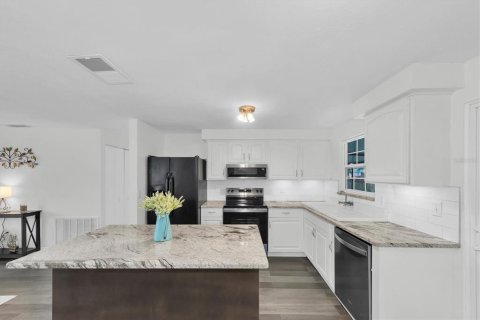 Villa ou maison à vendre à Oldsmar, Floride: 3 chambres, 85.84 m2 № 2284608 - photo 8
