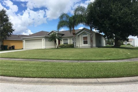 House in Kissimmee, Florida 3 bedrooms, 153.1 sq.m. № 1773096 - photo 1