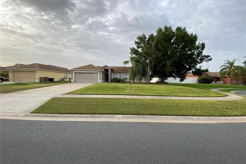House in Kissimmee, Florida 3 bedrooms, 153.1 sq.m. № 1773096 - photo 19