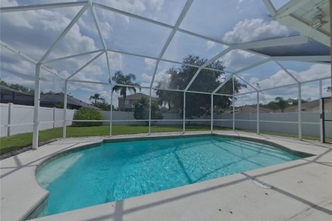House in Land O' Lakes, Florida 3 bedrooms, 246.38 sq.m. № 1910988 - photo 18