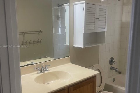 Touwnhouse à louer à Greenacres, Floride: 3 chambres, 162.39 m2 № 1960314 - photo 7