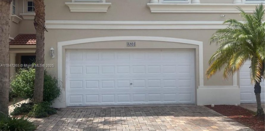 Touwnhouse à Greenacres, Floride 3 chambres, 162.39 m2 № 1960314