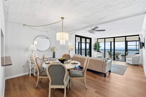 Condominio en venta en Madeira Beach, Florida, 2 dormitorios, 108.51 m2 № 2198802 - foto 11