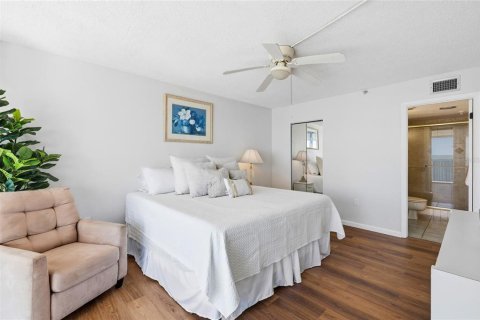 Condominio en venta en Madeira Beach, Florida, 2 dormitorios, 108.51 m2 № 2198802 - foto 25