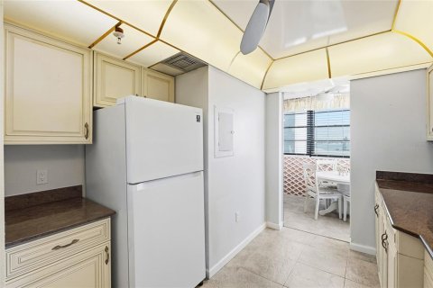 Condominio en venta en Madeira Beach, Florida, 2 dormitorios, 108.51 m2 № 2198802 - foto 8