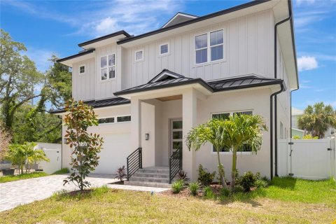 Villa ou maison à vendre à Tampa, Floride: 5 chambres, 318.28 m2 № 2223443 - photo 4