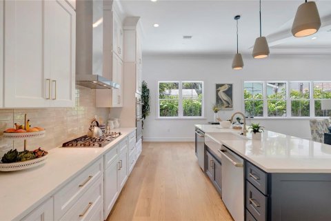 Villa ou maison à vendre à Tampa, Floride: 5 chambres, 318.28 m2 № 2223443 - photo 29