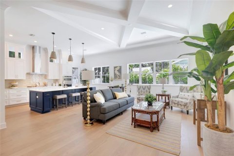 Villa ou maison à vendre à Tampa, Floride: 5 chambres, 318.28 m2 № 2223443 - photo 16