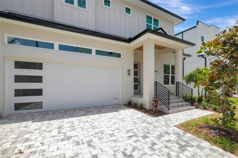 Villa ou maison à vendre à Tampa, Floride: 5 chambres, 318.28 m2 № 2223443 - photo 3