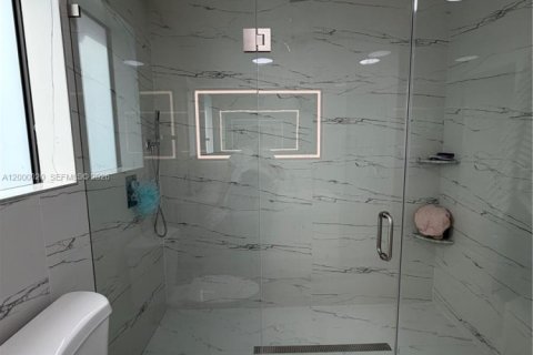 House in Fort Lauderdale, Florida 3 bedrooms, 112.6 sq.m. № 2067135 - photo 14