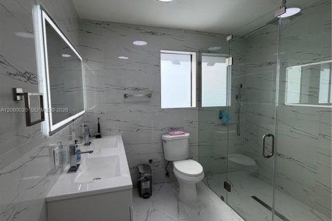 House in Fort Lauderdale, Florida 3 bedrooms, 112.6 sq.m. № 2067135 - photo 12