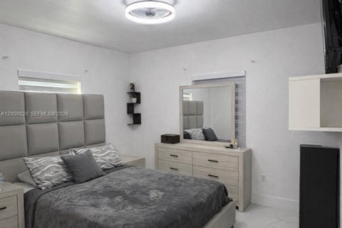 House in Fort Lauderdale, Florida 3 bedrooms, 112.6 sq.m. № 2067135 - photo 20