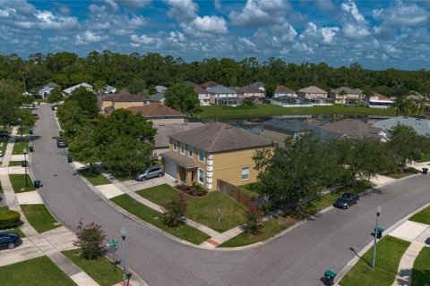 Villa ou maison à vendre à Orlando, Floride: 4 chambres, 276.76 m2 № 2267094 - photo 2