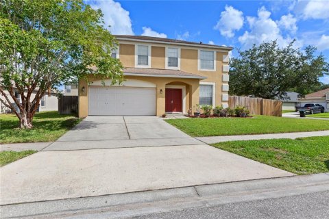 House in Orlando, Florida 4 bedrooms, 254.46 sq.m. № 2267094