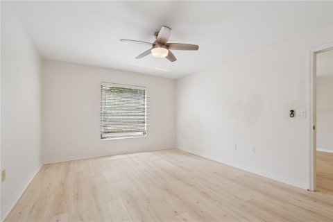 Condo in Venice, Florida, 2 bedrooms  № 1626989 - photo 18
