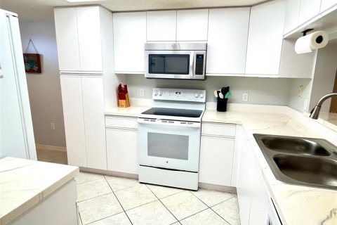 Condominio en venta en Bradenton, Florida, 2 dormitorios, 96.8 m2 № 2221540 - foto 6