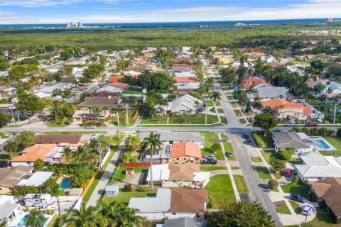 Casa en alquiler en Dania Beach, Florida, 2 dormitorios, 157.93 m2 № 1993585 - foto 26