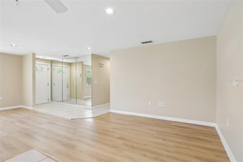 Villa ou maison à vendre à Riverview, Floride: 3 chambres, 204.48 m2 № 2299320 - photo 15
