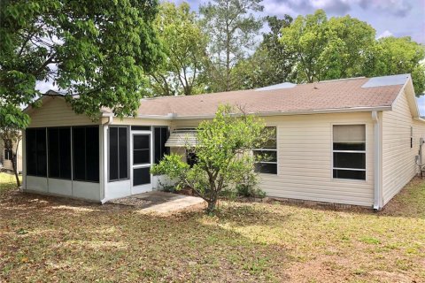 House in Lady Lake, Florida 2 bedrooms, 112.69 sq.m. № 1614158 - photo 30
