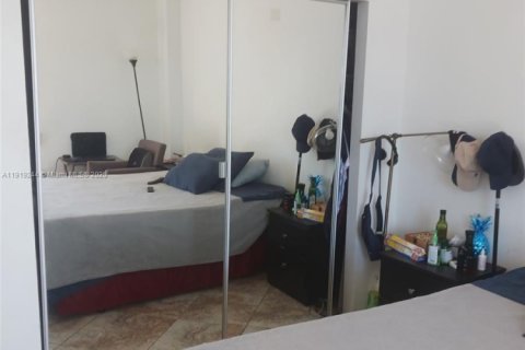 Condo in Aventura, Florida, 2 bedrooms № 2082676 - photo 25