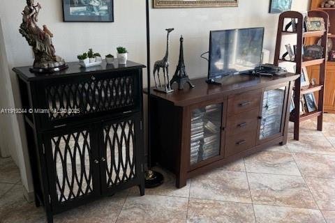 Condo in Aventura, Florida, 2 bedrooms № 2082676 - photo 27
