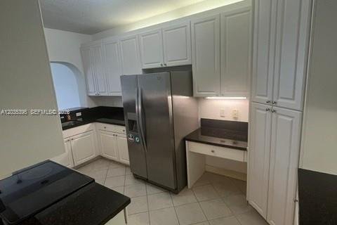 Copropriété à vendre à Doral, Floride: 2 chambres, 158.86 m2 № 2246508 - photo 2