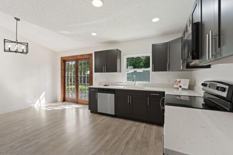 Villa ou maison à vendre à Vero Beach, Floride: 3 chambres, 129.32 m2 № 2417971 - photo 11