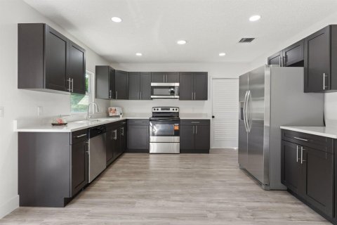 Villa ou maison à Vero Beach, Floride 3 chambres, 129.32 m2 № 2417971
