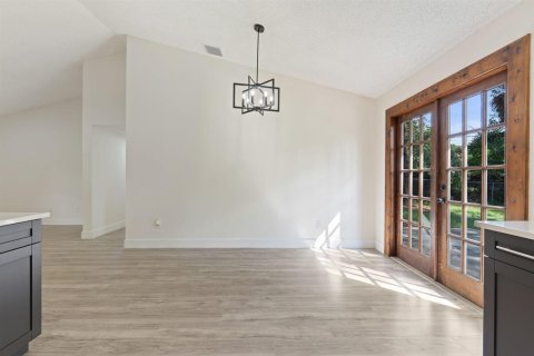 Villa ou maison à vendre à Vero Beach, Floride: 3 chambres, 129.32 m2 № 2417971 - photo 9