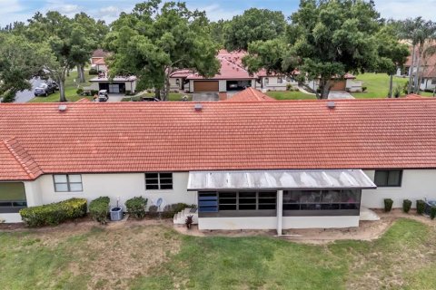 Condo in Avon Park, Florida, 2 bedrooms  № 2095770 - photo 8
