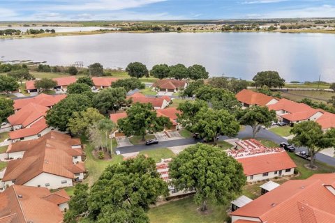 Condo in Avon Park, Florida, 2 bedrooms  № 2095770 - photo 12