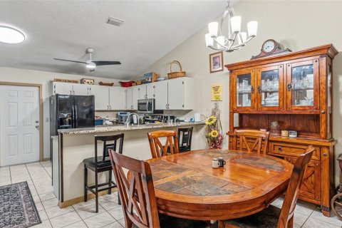 Condo in Avon Park, Florida, 2 bedrooms  № 2095770 - photo 19