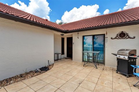 Condo in Avon Park, Florida, 2 bedrooms  № 2095770 - photo 6