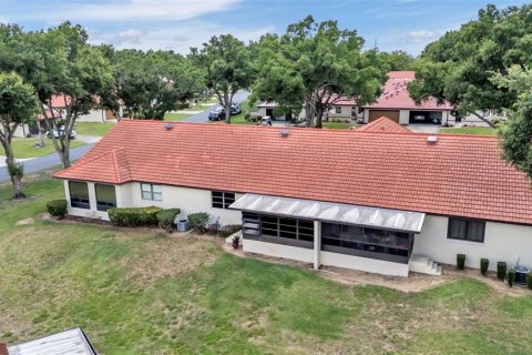 Condo in Avon Park, Florida, 2 bedrooms  № 2095770 - photo 9