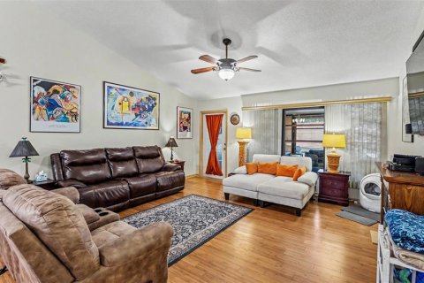 Condo in Avon Park, Florida, 2 bedrooms  № 2095770 - photo 15