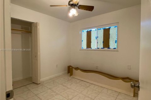 Снять в аренду виллу или дом в Флорида-Сити, Флорида 4 спальни, 139.45м2, № 1970735 - фото 11