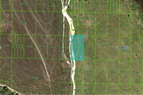 Terreno en Frostproof, Florida № 2160595