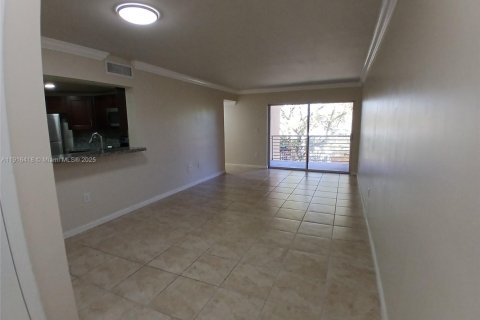 Снять в аренду кондоминиум в Майами, Флорида 2 спальни, 99.13м2, № 1971123 - фото 8