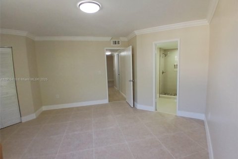 Снять в аренду кондоминиум в Майами, Флорида 2 спальни, 99.13м2, № 1971123 - фото 13