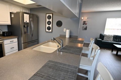 Townhouse in Wesley Chapel, Florida 3 bedrooms, 156.82 sq.m. № 1733364 - photo 12