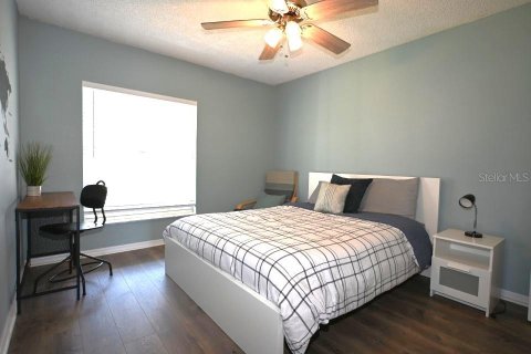 Townhouse in Wesley Chapel, Florida 3 bedrooms, 156.82 sq.m. № 1733364 - photo 30
