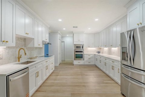 Casa en venta en Sarasota, Florida, 4 dormitorios, 306.76 m2 № 1885995 - foto 12