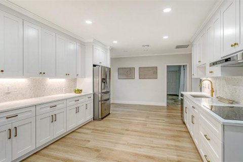Casa en venta en Sarasota, Florida, 4 dormitorios, 306.76 m2 № 1885995 - foto 14