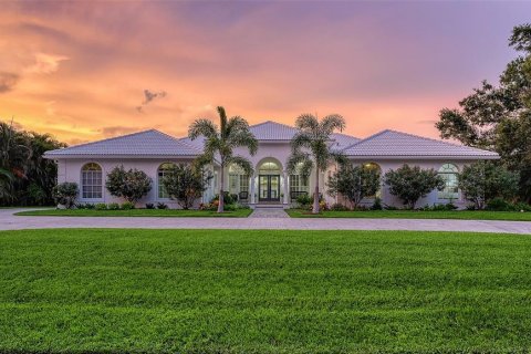 Casa en venta en Sarasota, Florida, 4 dormitorios, 306.76 m2 № 1885995 - foto 1