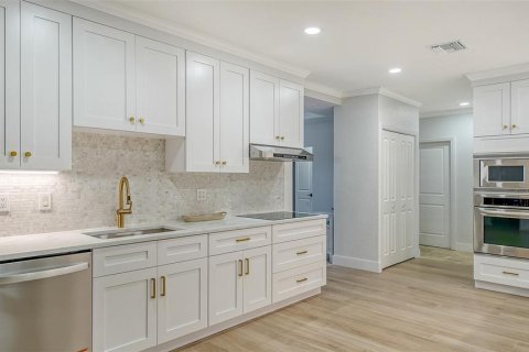 Casa en venta en Sarasota, Florida, 4 dormitorios, 306.76 m2 № 1885995 - foto 13