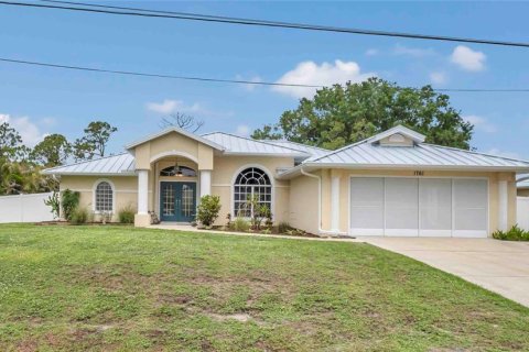 House in North Port, Florida 4 bedrooms, 218.13 sq.m. № 1795292 - photo 1