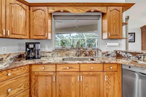 House in North Port, Florida 4 bedrooms, 218.13 sq.m. № 1795292 - photo 18