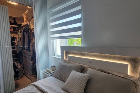 Apartamento en alquiler en Doral, Florida, 221.01 m2 № 1953680 - foto 16