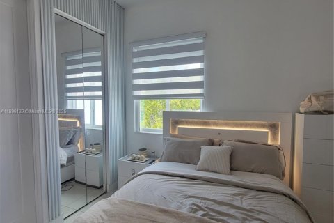 Apartamento en alquiler en Doral, Florida, 221.01 m2 № 1953680 - foto 15