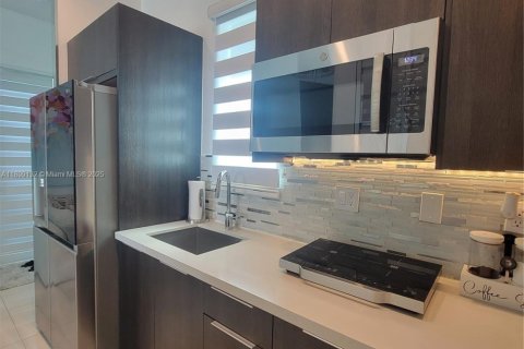 Apartamento en alquiler en Doral, Florida, 221.01 m2 № 1953680 - foto 11